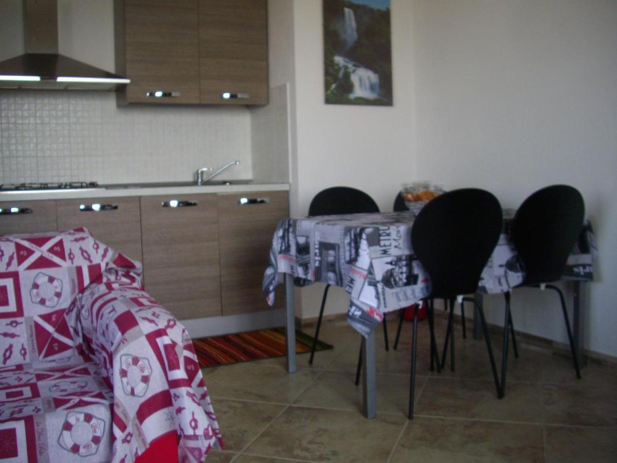 Appartamento Sofia - Nord Sardegna - Badesi Exterior photo