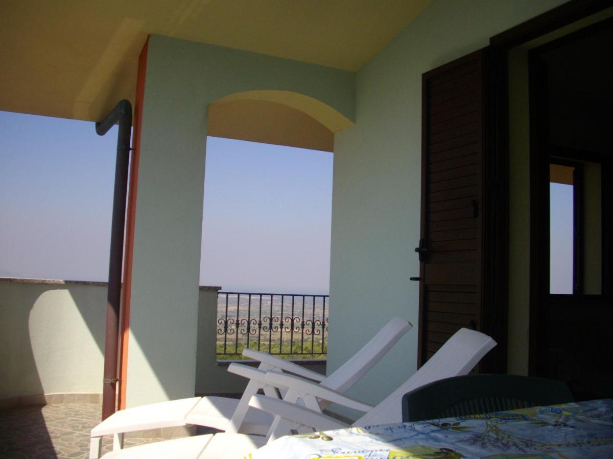 Appartamento Sofia - Nord Sardegna - Badesi Exterior photo